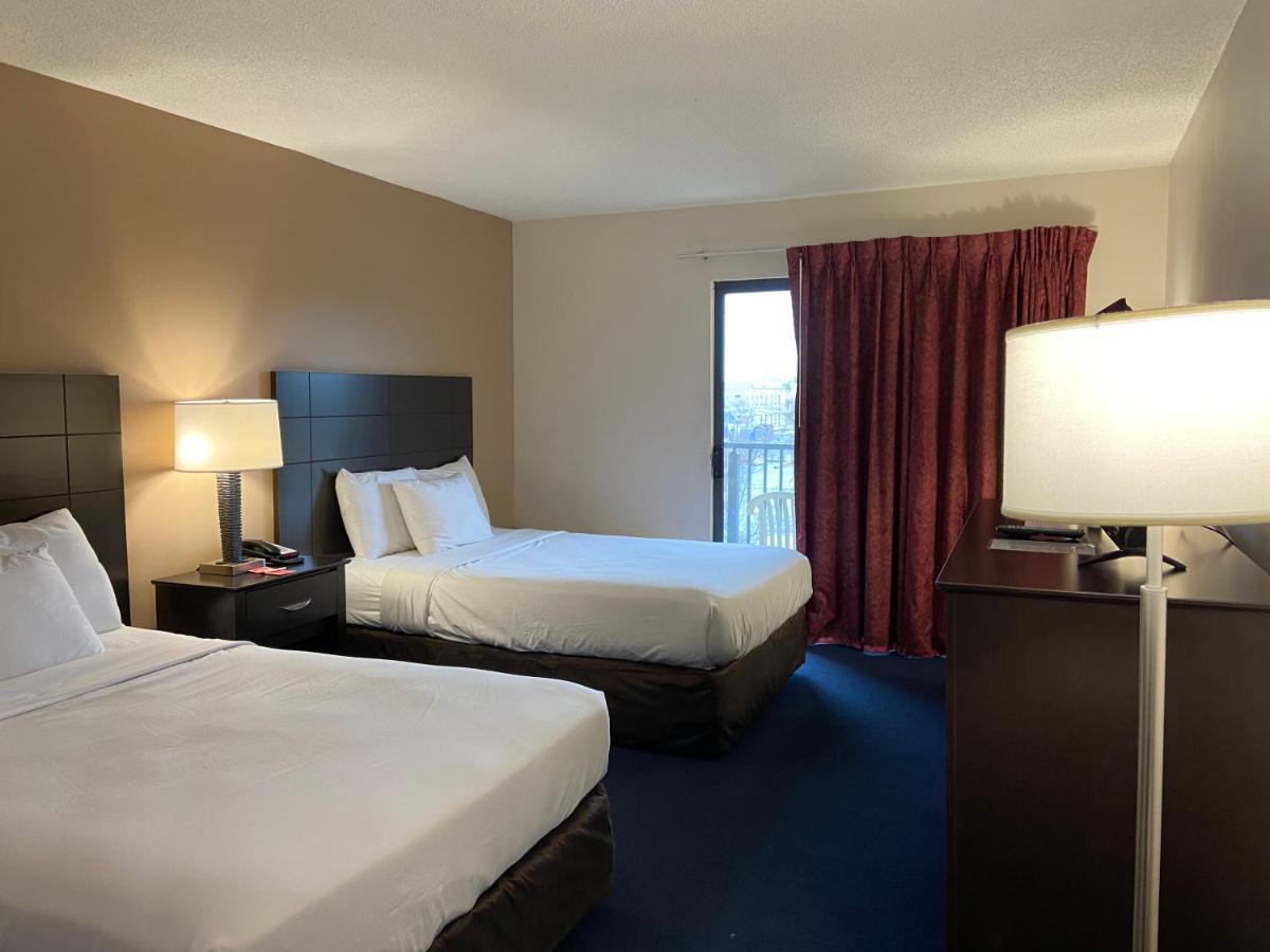 Econo Lodge Inn & Suites Рехобът Бийч Екстериор снимка