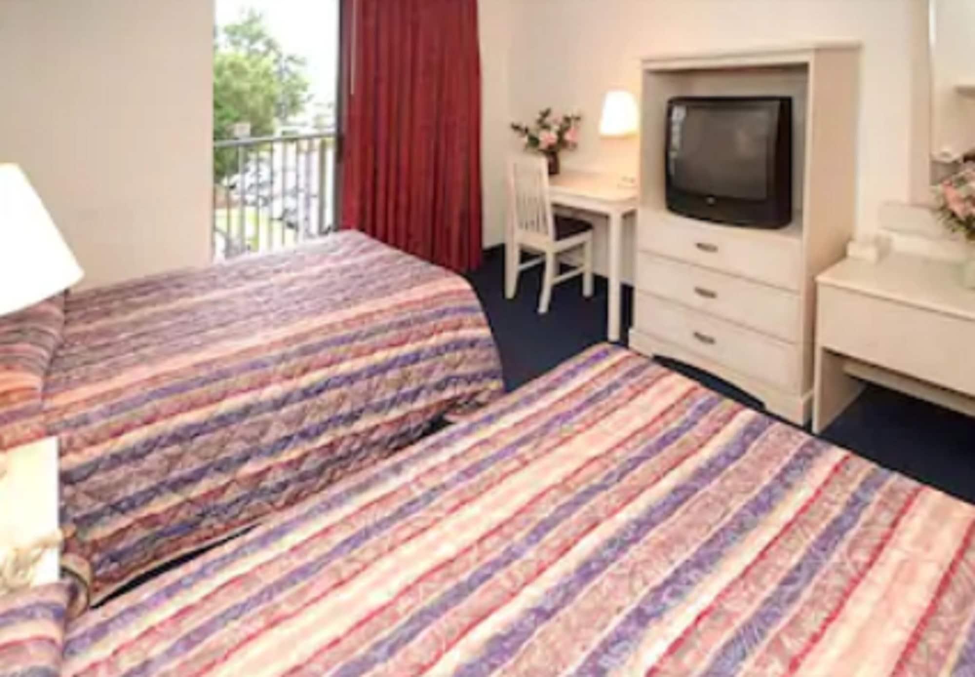 Econo Lodge Inn & Suites Рехобът Бийч Екстериор снимка